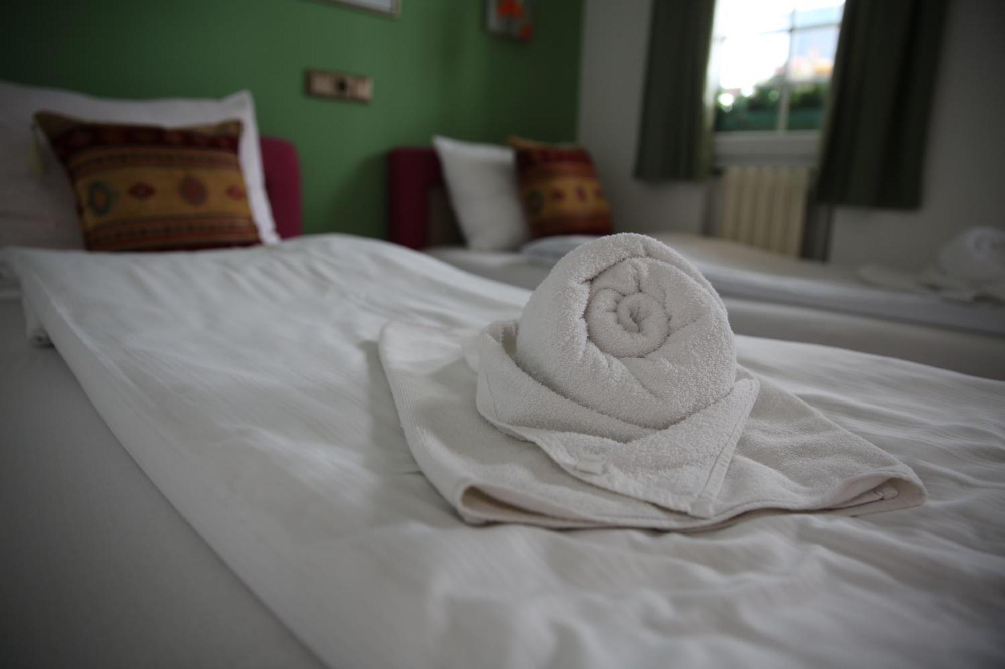 Guesthouse Nia Deluxe سراييفو المظهر الخارجي الصورة
