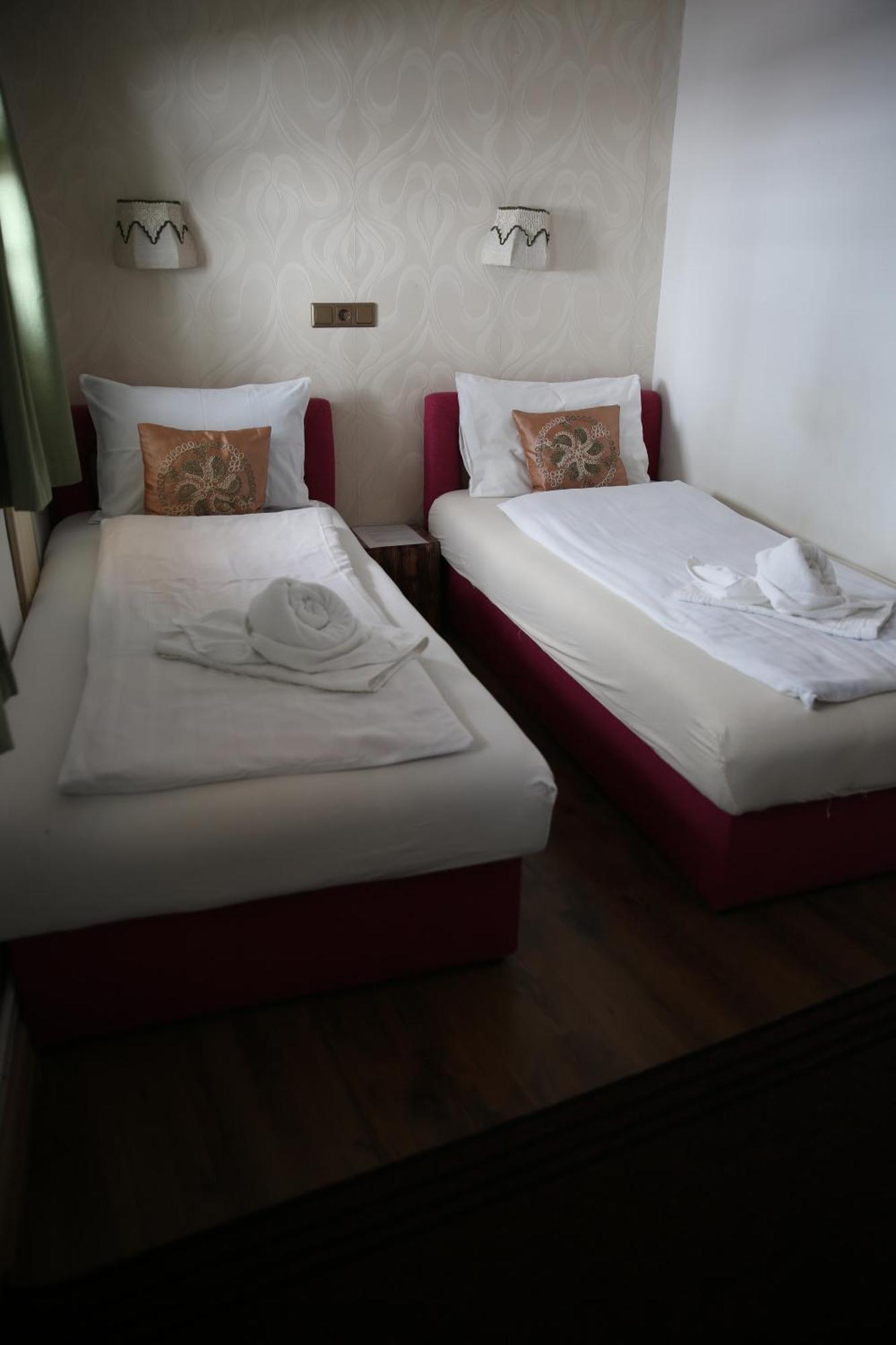Guesthouse Nia Deluxe سراييفو المظهر الخارجي الصورة