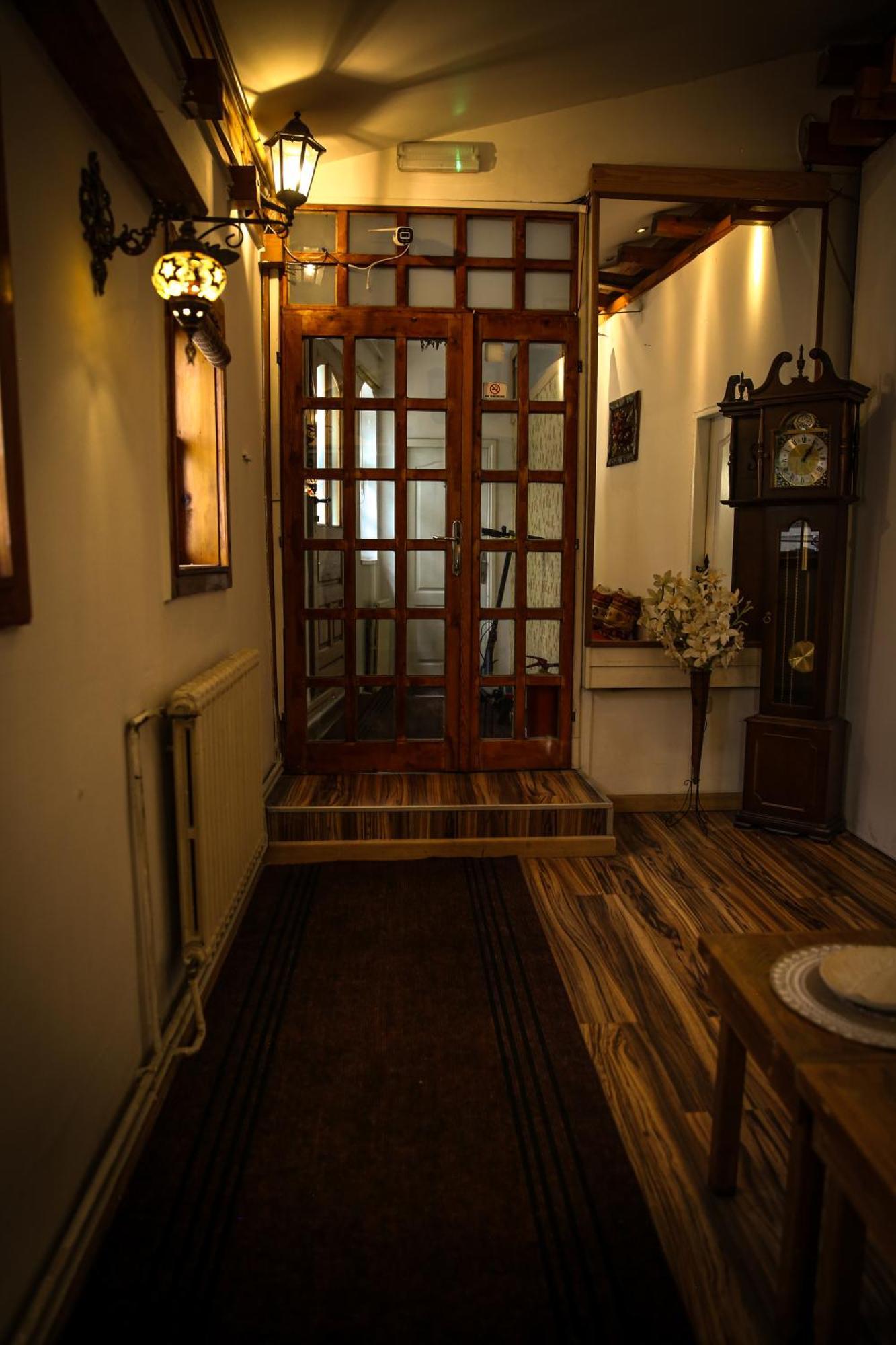 Guesthouse Nia Deluxe سراييفو المظهر الخارجي الصورة